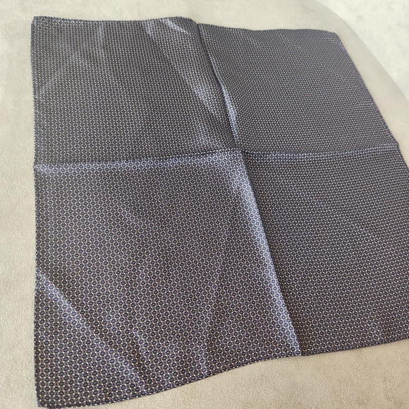 Cremieux square scarf graphite 100%silk foulard micro print hand bag head new$35 - Picture 5 of 9